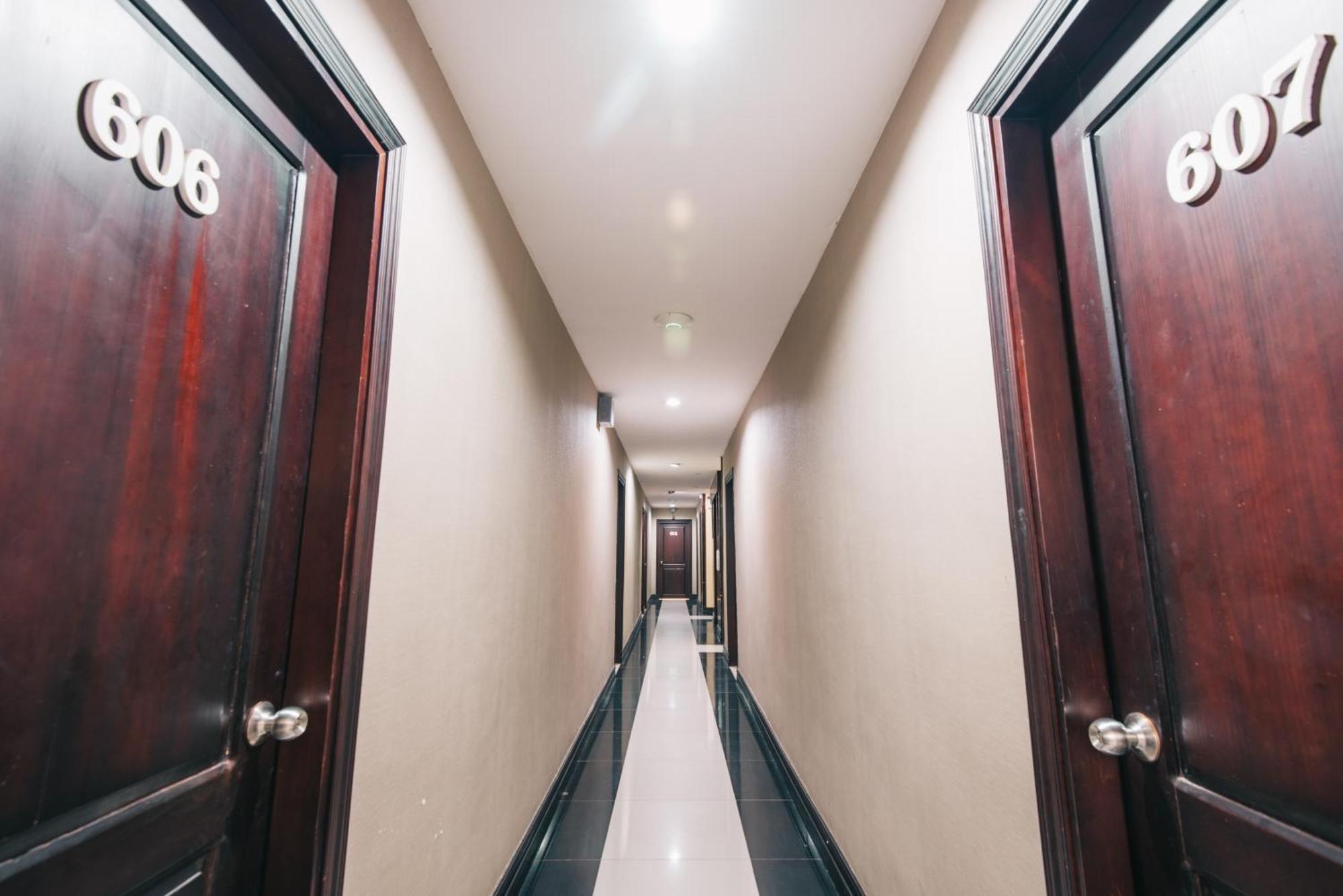 V Hotel Vientiane Dış mekan fotoğraf