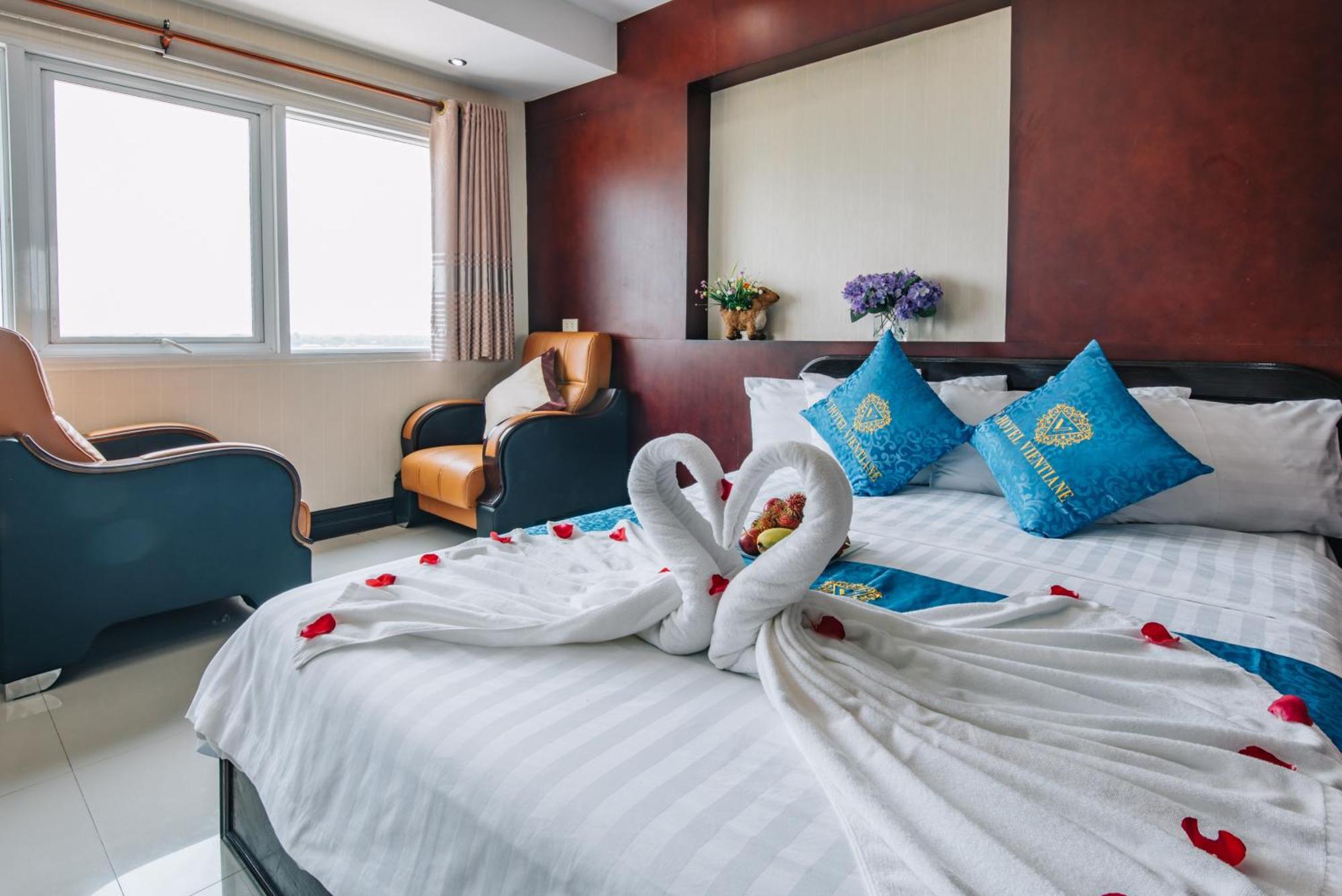 V Hotel Vientiane Dış mekan fotoğraf