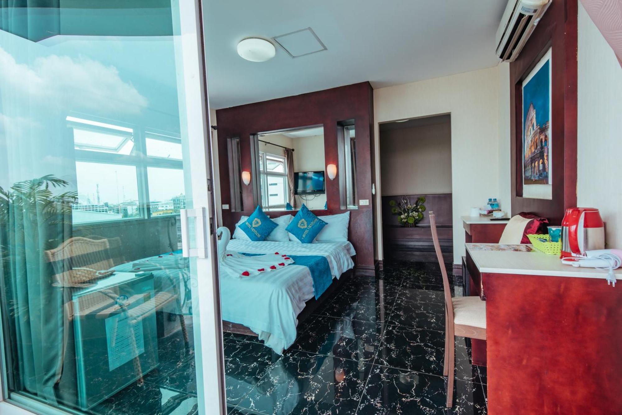 V Hotel Vientiane Dış mekan fotoğraf